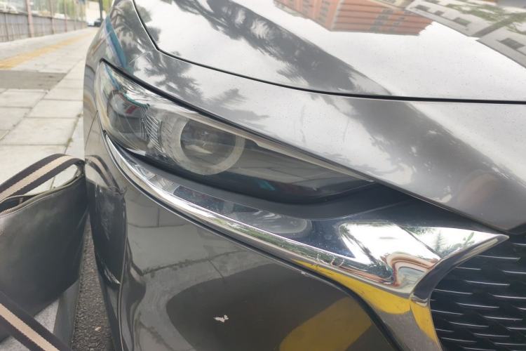 Used Mazda 3 Axela 2020 2.0L Automatic Zhiya Edition Right Front Headlight