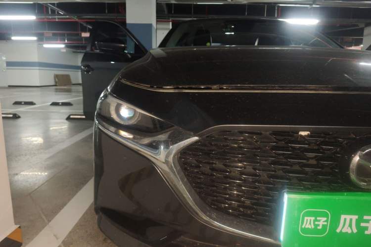 Used Mazda 3 Axela 2020 2.0L Automatic Zhiya Edition Right Front Headlight