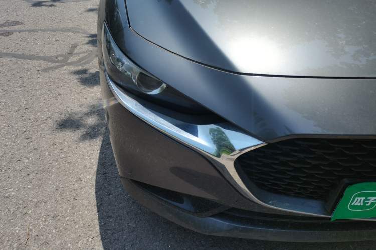Used Mazda 3 Axela 2020 2.0L Automatic Zhiya Edition Right Front Headlight