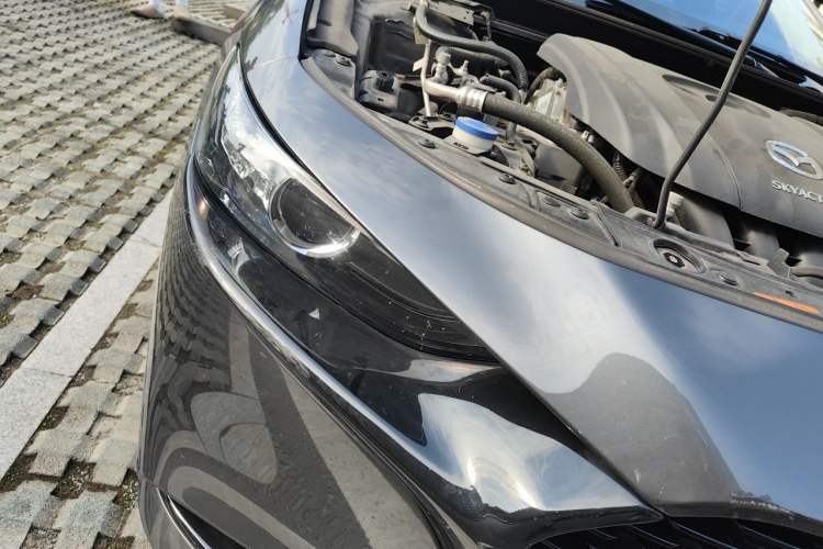 Used Mazda 3 Axela 2020 2.0L Automatic Zhiya Edition Right Front Headlight