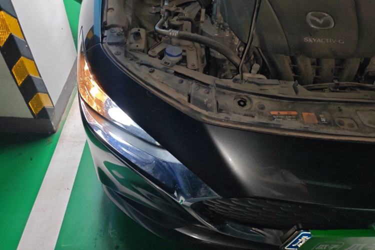 Used Mazda 3 Axela 2020 2.0L Automatic ZhiShang Edition Right Front Headlight