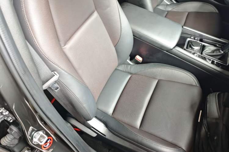 Used Mazda 3 Axela 2020 2.0L Automatic Zhiya Edition Right Front Seat