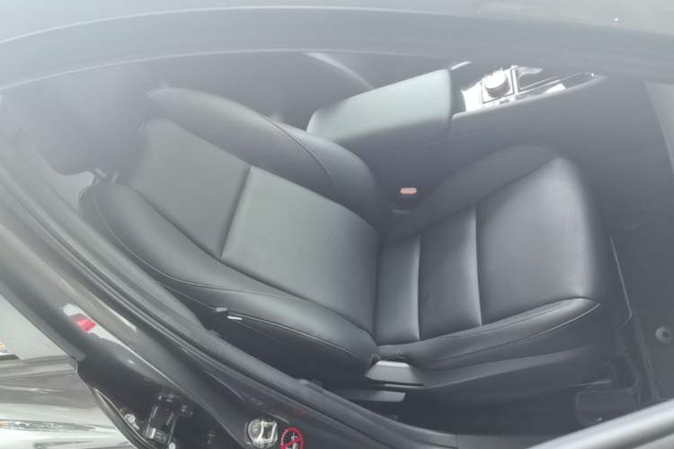 Used Mazda 3 Axela 2020 2.0L Automatic Zhiya Edition Right Front Seat