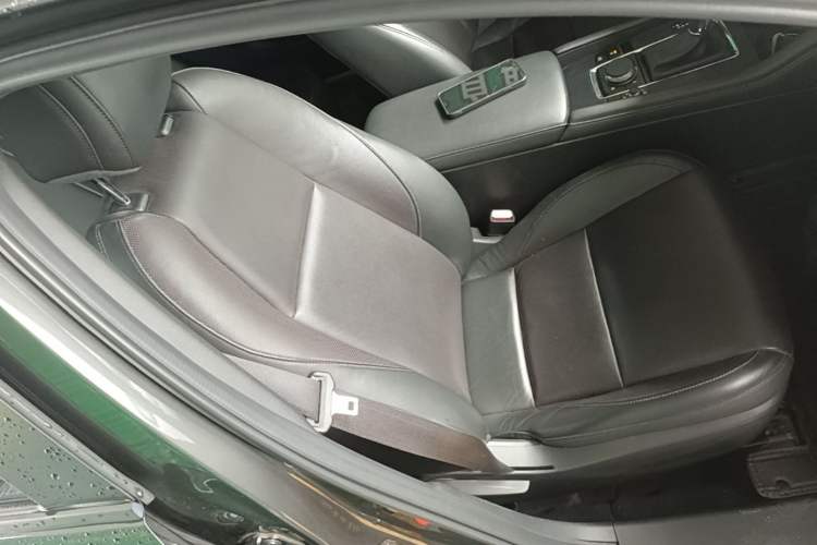 Used Mazda 3 Axela 2020 2.0L Automatic Zhiya Edition Right Front Seat
