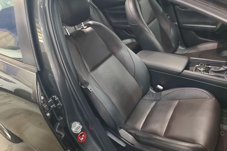 Used Mazda 3 Axela 2020 2.0L Automatic Zhiya Edition Right Front Seat