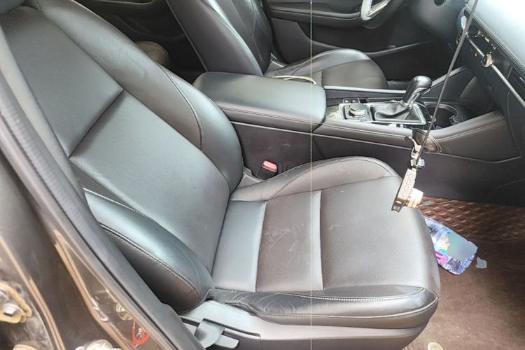 Used Mazda 3 Axela 2020 2.0L Automatic Zhiya Edition Right Front Seat