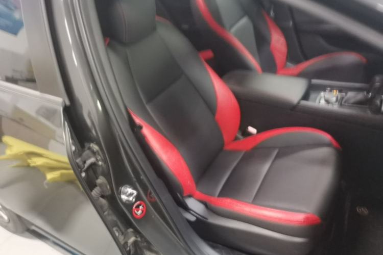 Used Mazda 3 Axela 2020 1.5L Automatic ZhiMei Edition Right Front Seat