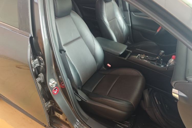 Used Mazda 3 Axela 2020 2.0L Automatic Zhiya Edition Right Front Seat