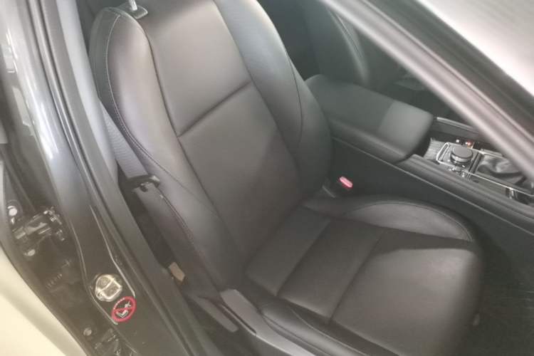 Used Mazda 3 Axela 2020 2.0L Automatic Zhiya Edition Right Front Seat