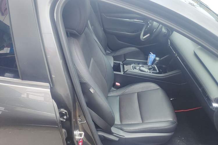 Used Mazda 3 Axela 2020 2.0L Automatic Zhiya Edition Right Front Seat