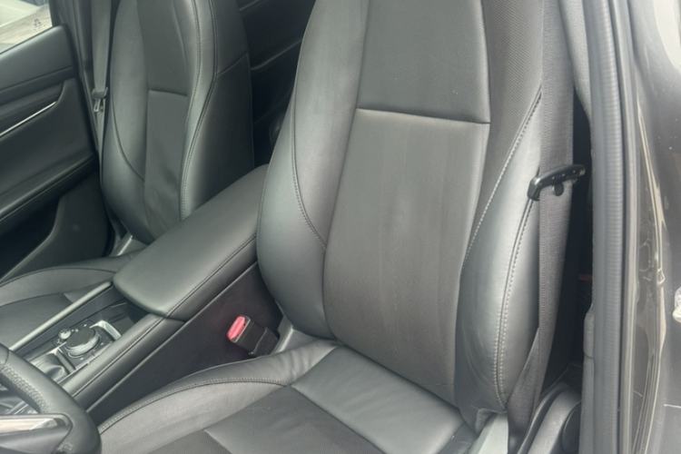 Used Mazda 3 Axela 2020 2.0L Automatic Zhiya Edition Right Front Seat