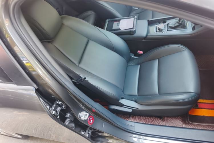 Used Mazda 3 Axela 2020 2.0L Automatic Zhiya Edition Right Front Seat