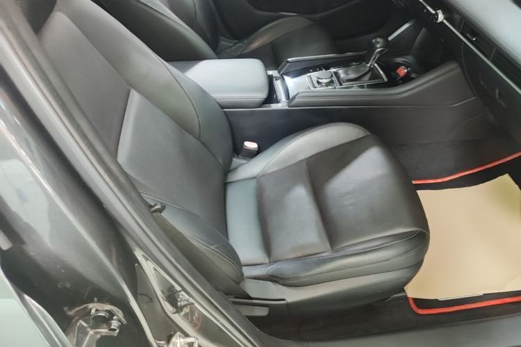 Used Mazda 3 Axela 2020 2.0L Automatic Zhiya Edition Right Front Seat