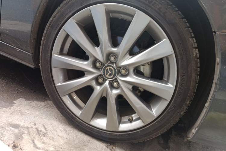 Used Mazda 3 Axela 2020 2.0L Automatic ZhiXuan Edition Right Front Wheel Hub