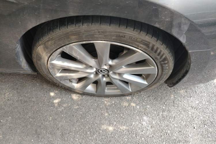 Used Mazda 3 Axela 2020 2.0L Automatic Zhiya Edition Right Front Wheel Hub