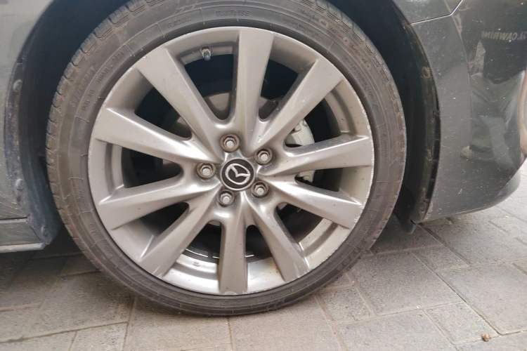 Used Mazda 3 Axela 2020 2.0L Automatic Zhiya Edition Right Front Wheel Hub