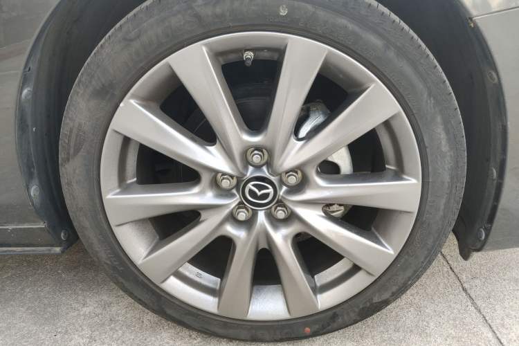 Used Mazda 3 Axela 2020 2.0L Automatic Zhiya Edition Right Front Wheel Hub