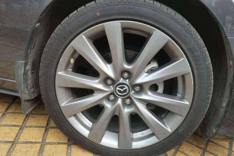Used Mazda 3 Axela 2020 2.0L Automatic ZhiXuan Edition Right Front Wheel Hub