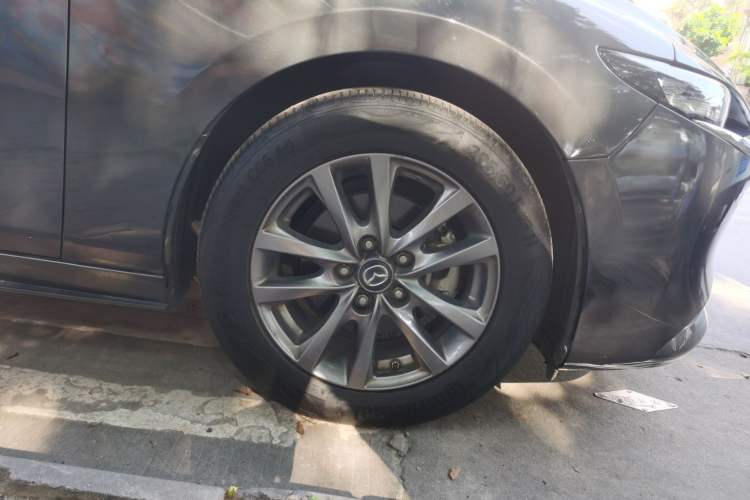 Used Mazda 3 Axela 2020 1.5L Automatic ZhiMei Edition Right Front Wheel Hub