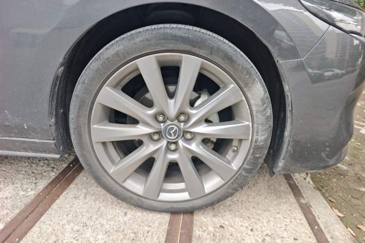 Used Mazda 3 Axela 2020 2.0L Automatic ZhiXuan Edition Right Front Wheel Hub