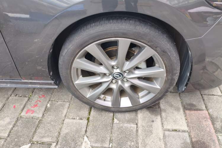 Used Mazda 3 Axela 2020 2.0L Automatic Zhiya Edition Right Front Wheel Hub