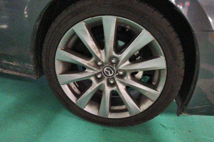 Used Mazda 3 Axela 2020 2.0L Automatic ZhiXuan Edition Right Front Wheel Hub