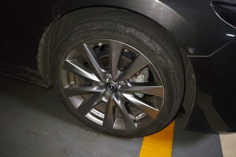 Used Mazda 3 Axela 2020 2.0L Automatic Zhiya Edition Right Front Wheel Hub