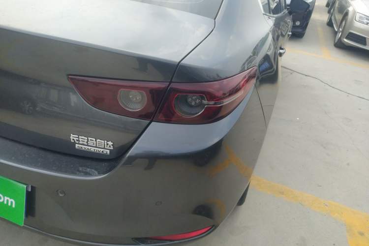 Used Mazda 3 Axela 2020 2.0L Automatic Zhiya Edition Right Rear Taillight