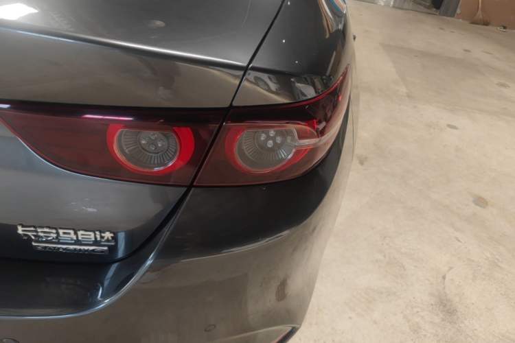 Used Mazda 3 Axela 2020 1.5L Automatic ZhiMei Edition Right Rear Taillight