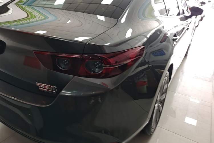 Used Mazda 3 Axela 2020 2.0L Automatic Zhiya Edition Right Rear Taillight