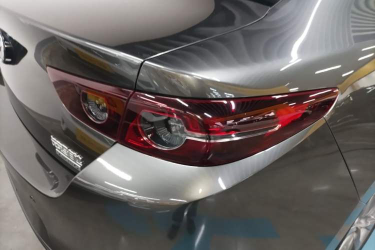 Used Mazda 3 Axela 2020 2.0L Automatic Zhiya Edition Right Rear Taillight