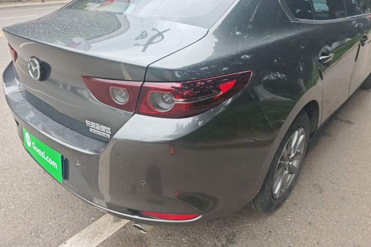 Used Mazda 3 Axela 2020 1.5L Automatic Luxury Version Right Rear Taillight