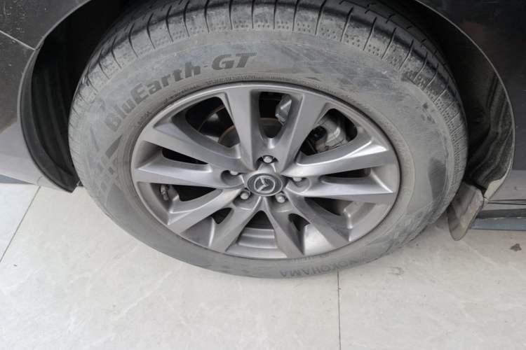 Used Mazda 3 Axela 2020 1.5L Automatic ZhiMei Edition Right Rear Wheel Hub