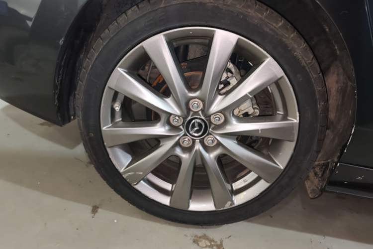 Used Mazda 3 Axela 2020 2.0L Automatic Zhiya Edition Right Rear Wheel Hub