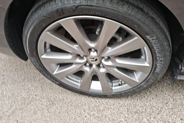 Used Mazda 3 Axela 2020 2.0L Automatic Zhiya Edition Right Rear Wheel Hub