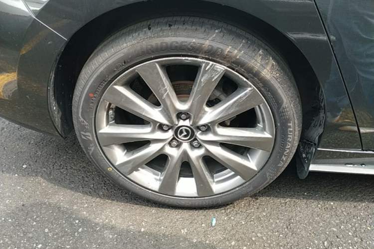 Used Mazda 3 Axela 2020 2.0L Automatic Zhiya Edition Right Rear Wheel Hub