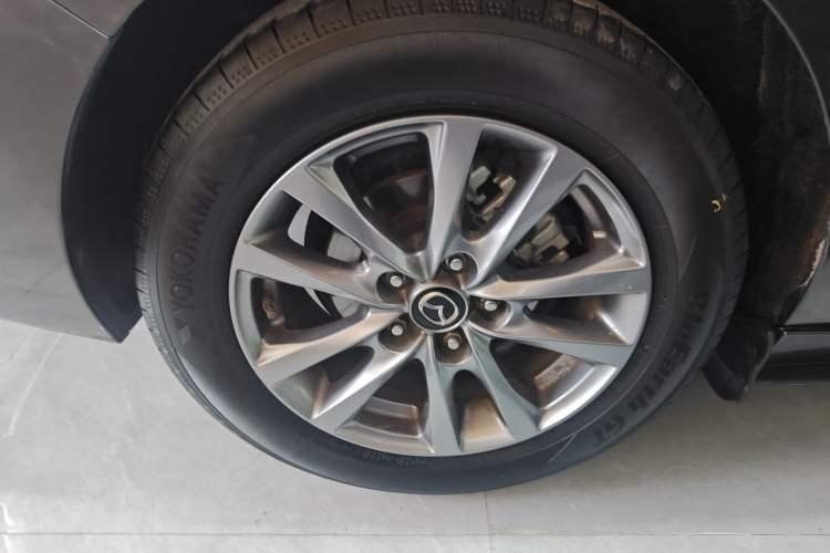 Used Mazda 3 Axela 2020 1.5L Automatic ZhiMei Edition Right Rear Wheel Hub
