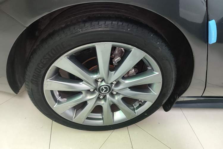 Used Mazda 3 Axela 2020 2.0L Automatic Zhiya Edition Right Rear Wheel Hub