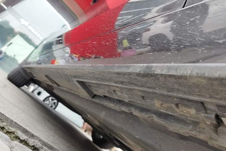 Used Mazda 3 Axela 2020 1.5L Automatic ZhiMei Edition Right Side Sill