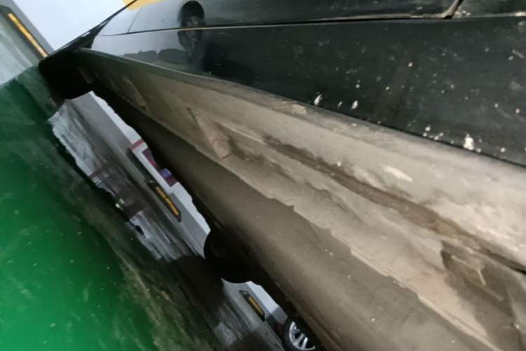 Used Mazda 3 Axela 2020 2.0L Automatic Zhiya Edition Right Side Sill
