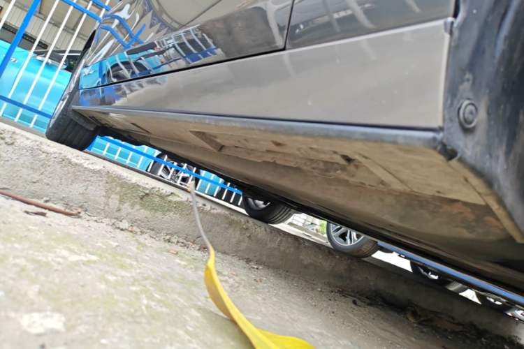 Used Mazda 3 Axela 2020 2.0L Automatic Zhiya Edition Right Side Sill