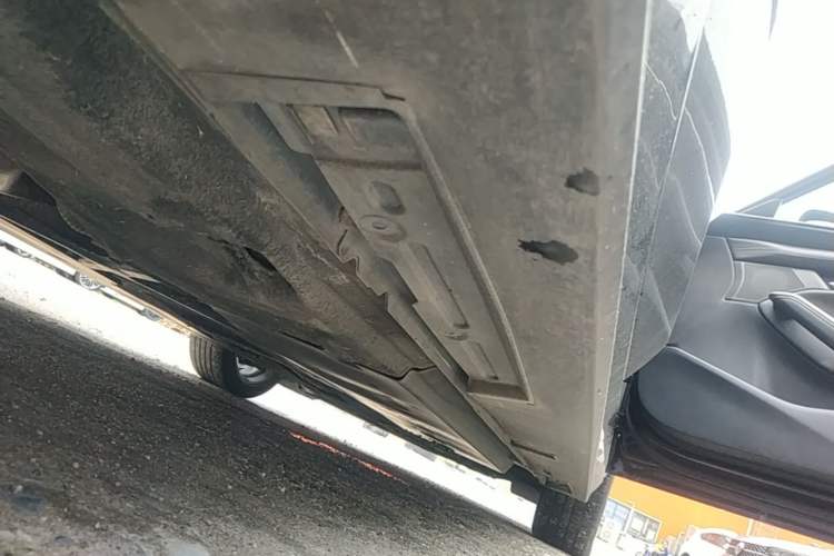Used Mazda 3 Axela 2020 2.0L Automatic Zhiya Edition Right Side Sill