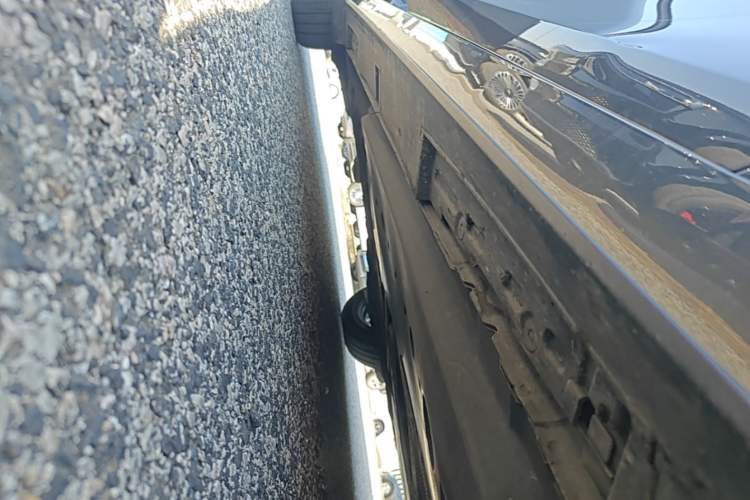 Used Mazda 3 Axela 2020 1.5L Automatic Luxury Version Right Side Sill