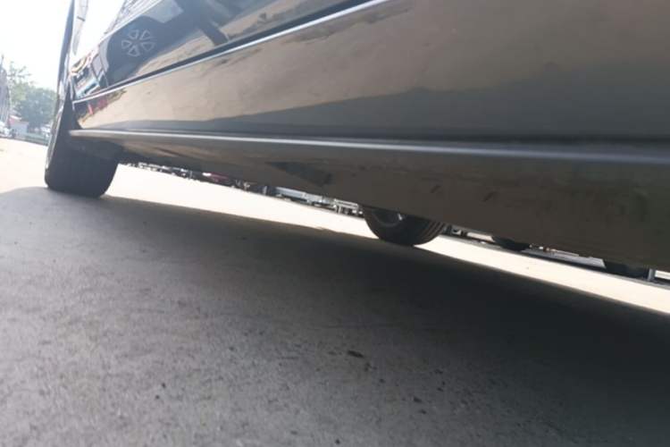 Used Mazda 3 Axela 2020 2.0L Automatic Zhiya Edition Right Side Sill