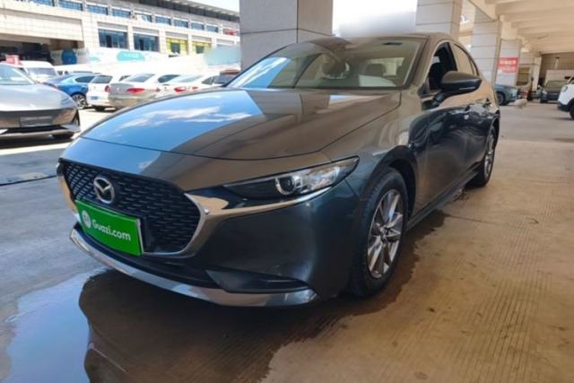 Used Mazda 3 Axela 2020 1.5L Automatic Luxury Version