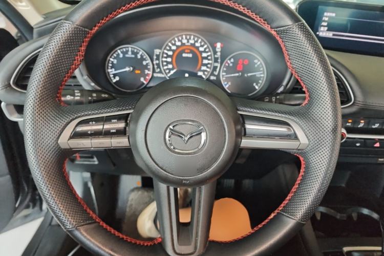 Used Mazda 3 Axela 2020 1.5L Automatic ZhiMei Edition Steering Wheel