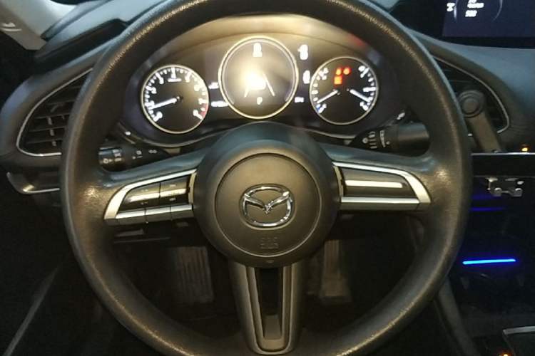 Used Mazda 3 Axela 2020 1.5L Automatic ZhiMei Edition Steering Wheel