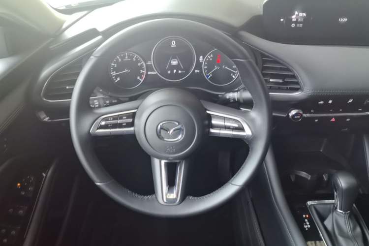 Used Mazda 3 Axela 2020 2.0L Automatic Zhiya Edition Steering Wheel