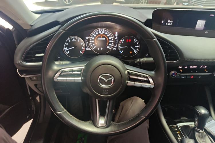 Used Mazda 3 Axela 2020 2.0L Automatic Zhiya Edition Steering Wheel