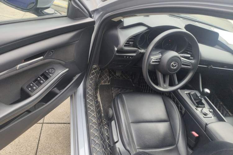 Used Mazda 3 Axela 2020 1.5L Manual ZhiMei Edition Steering Wheel